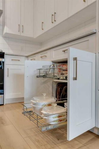541 Marine Drive Se, Calgary, AB - Indoor