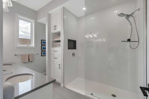 541 Marine Drive Se, Calgary, AB - Indoor Photo Showing Bathroom