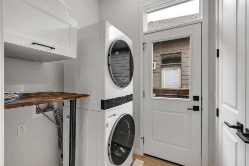 541 Marine Drive Se, Calgary, AB - Indoor Photo Showing Laundry Room