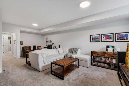 541 Marine Drive Se, Calgary, AB - Indoor