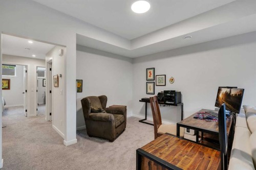 541 Marine Drive Se, Calgary, AB - Indoor