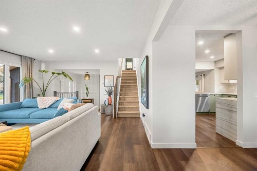 263 Silvergrove Place Nw, Calgary, AB - Indoor Photo Showing Living Room