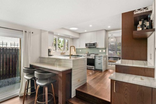 263 Silvergrove Place Nw, Calgary, AB - Indoor Photo Showing Kitchen With Upgraded Kitchen