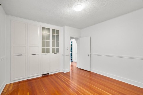 1404 18 Avenue Nw, Calgary, AB - Indoor Photo Showing Other Room