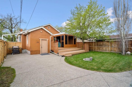 1404 18 Avenue Nw, Calgary, AB - Outdoor