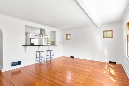 1404 18 Avenue Nw, Calgary, AB - Indoor Photo Showing Other Room
