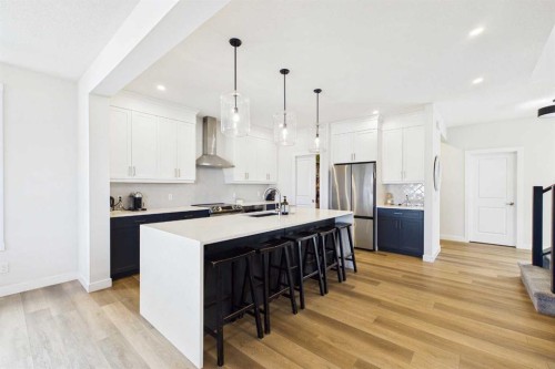 59 Royston Rise Nw, Calgary, AB - Indoor Photo Showing Kitchen With Upgraded Kitchen