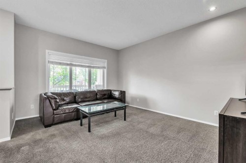 242 Copperstone Grove Se, Calgary, AB - Indoor Photo Showing Other Room