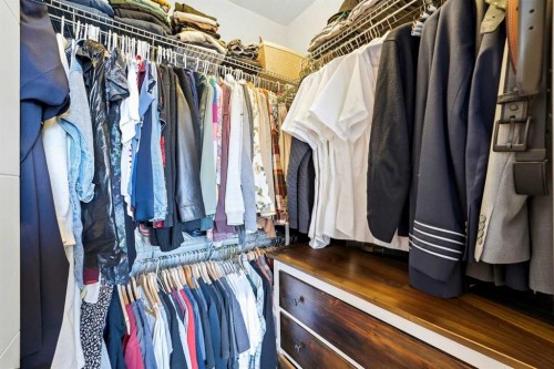 618-122 Mahogany Centre Se, Calgary, AB - Indoor With Storage