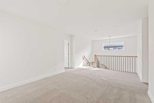 486 Lucas Way Nw, Calgary, AB - Indoor