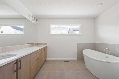 486 Lucas Way Nw, Calgary, AB - Indoor Photo Showing Bathroom
