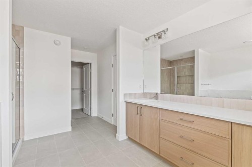 486 Lucas Way Nw, Calgary, AB - Indoor