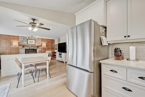 42 Sundown Close Se, Calgary, AB - Indoor