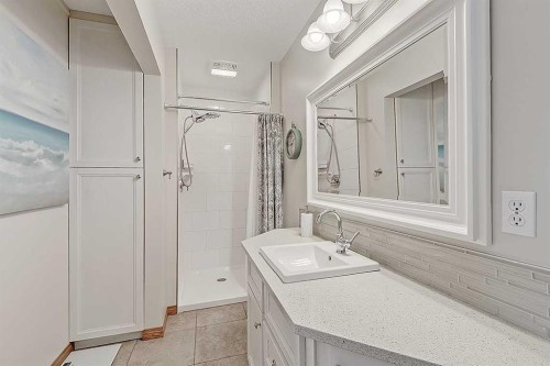 42 Sundown Close Se, Calgary, AB - Indoor