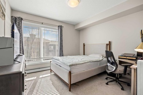401-150 Auburn Meadows Manor Se, Calgary, AB - Indoor Photo Showing Bedroom