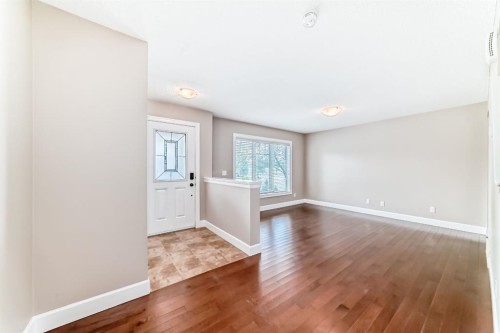 553 Windstone Common Sw, Airdrie, AB - Indoor Photo Showing Other Room