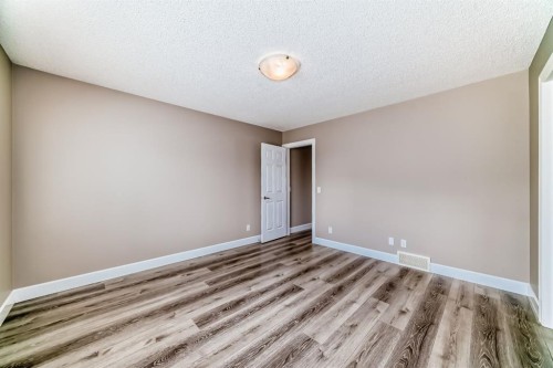 553 Windstone Common Sw, Airdrie, AB - Indoor Photo Showing Other Room