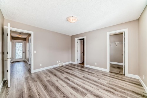 553 Windstone Common Sw, Airdrie, AB - Indoor Photo Showing Other Room
