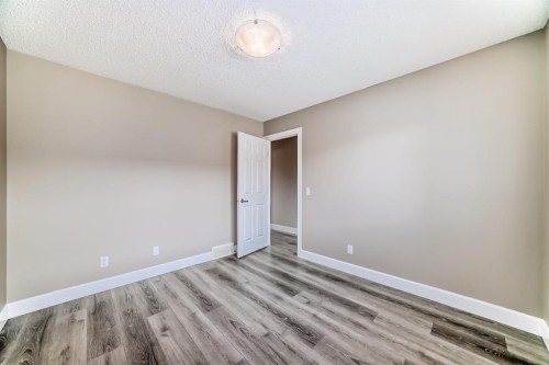 553 Windstone Common Sw, Airdrie, AB - Indoor Photo Showing Other Room