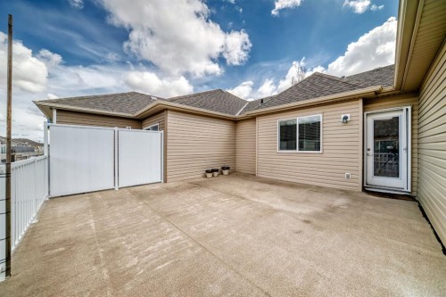 553 Windstone Common Sw, Airdrie, AB - Outdoor With Exterior