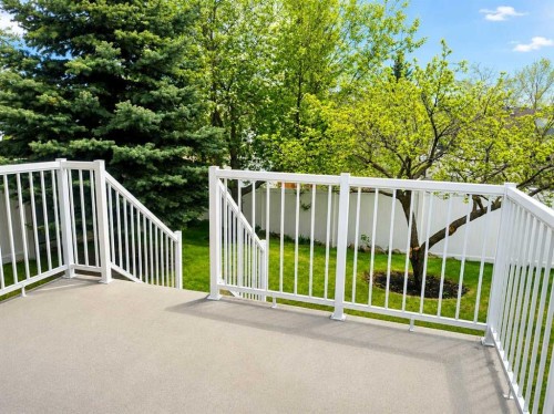 6-72 Millside Drive Sw, Calgary, AB - Outdoor