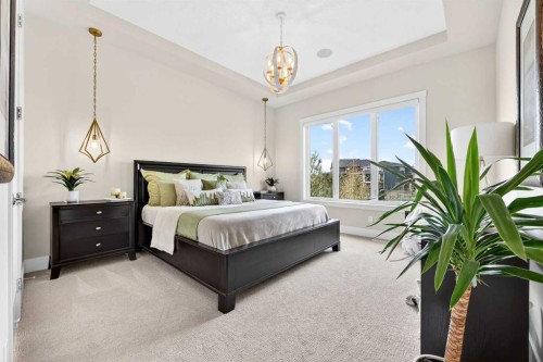 45 Cranbrook Rise Se, Calgary, AB - Indoor Photo Showing Bedroom