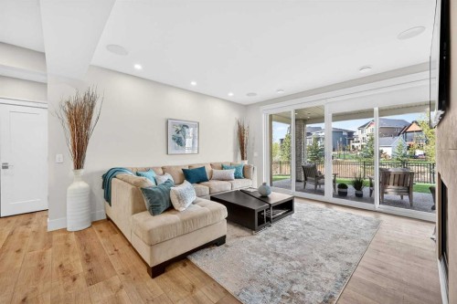 45 Cranbrook Rise Se, Calgary, AB - Indoor