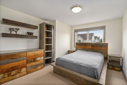 1826 37 Avenue Sw, Calgary, AB - Indoor Photo Showing Bedroom