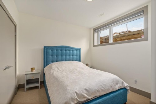 1826 37 Avenue Sw, Calgary, AB - Indoor Photo Showing Bedroom