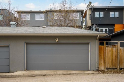 1826 37 Avenue Sw, Calgary, AB - Outdoor With Exterior