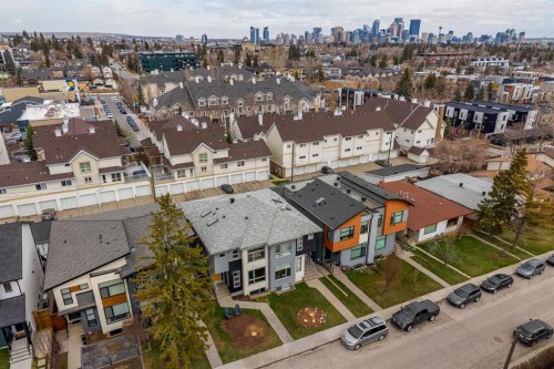 1826 37 Avenue Sw, Calgary, AB - Outdoor With View