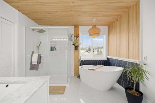 116 Cove Road, Chestermere, AB - Indoor Photo Showing Bathroom