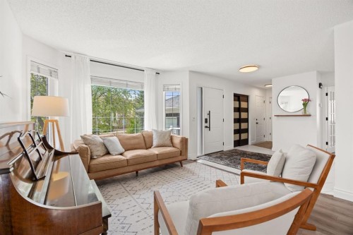 116 Cove Road, Chestermere, AB - Indoor Photo Showing Living Room