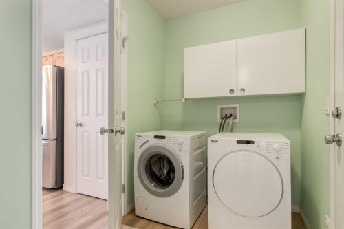 324 Evermeadow Road Sw, Calgary, AB - Indoor Photo Showing Laundry Room