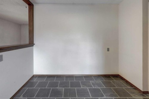 255 Huntcroft Road Ne, Calgary, AB - Indoor Photo Showing Other Room