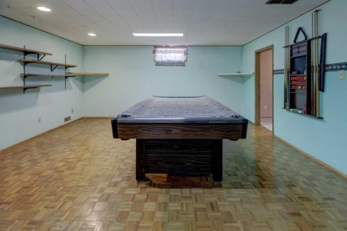 255 Huntcroft Road Ne, Calgary, AB - Indoor