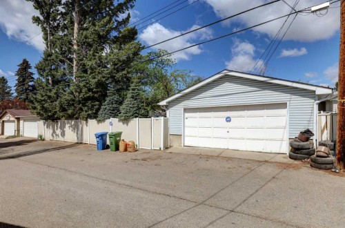 255 Huntcroft Road Ne, Calgary, AB - Outdoor With Exterior