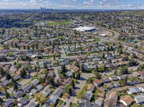 255 Huntcroft Road Ne, Calgary, AB - Outdoor With View