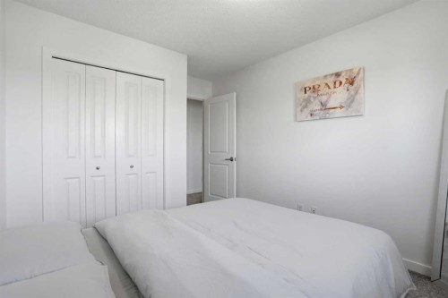 314 Auburn Crest Way Se, Calgary, AB - Indoor Photo Showing Bedroom