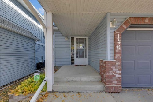 140 Valley Ridge Heights Nw, Calgary, AB - Outdoor With Exterior