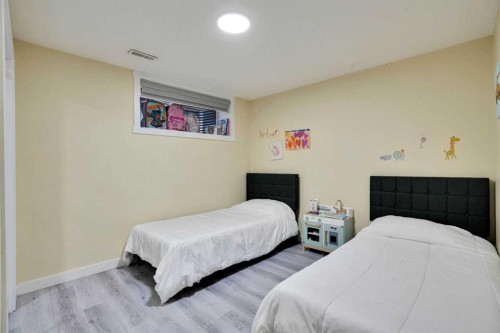 449 Skyview Ranch Way Ne, Calgary, AB - Indoor Photo Showing Bedroom