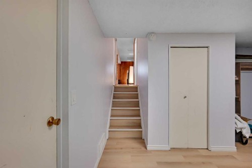160 Strathcona Close Sw, Calgary, AB - Indoor Photo Showing Other Room