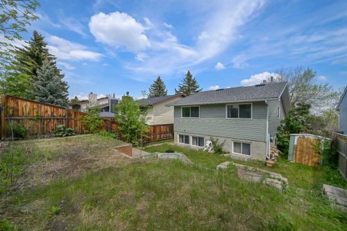160 Strathcona Close Sw, Calgary, AB - Outdoor