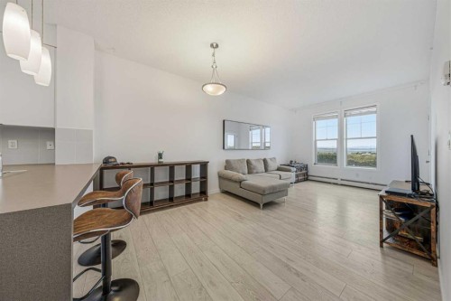 404-207 Sunset Drive, Cochrane, AB - Indoor