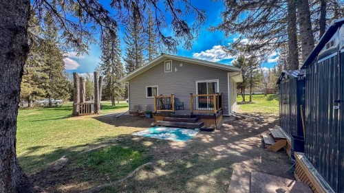 968 1 Avenue Ne, Sundre, AB - Outdoor With Deck Patio Veranda