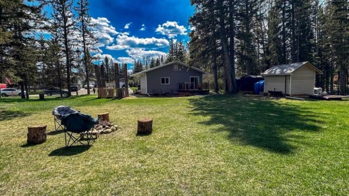 968 1 Avenue Ne, Sundre, AB - Outdoor