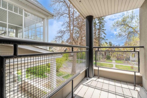 216 4 Avenue Ne, Calgary, AB - Outdoor With Exterior