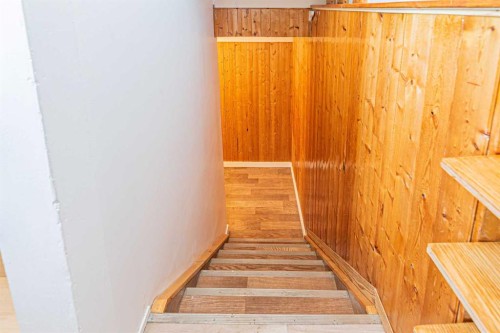14 Martindale Mews Ne, Calgary, AB - Indoor Photo Showing Other Room