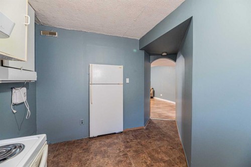 14 Martindale Mews Ne, Calgary, AB - Indoor