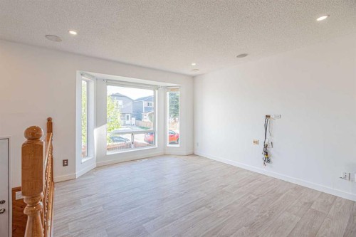 14 Martindale Mews Ne, Calgary, AB - Indoor Photo Showing Other Room